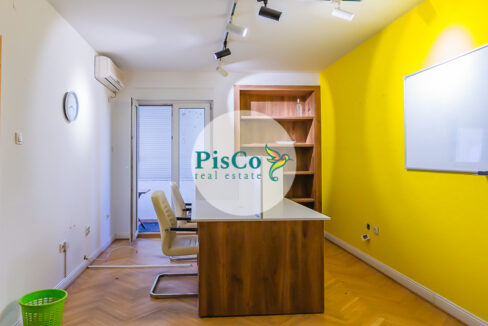 Poslovni prostor, kancelarija za izdavanje (1 of 14)