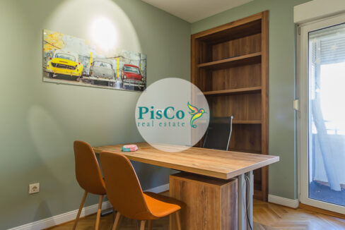 Poslovni prostor, kancelarija za izdavanje (11 of 14)