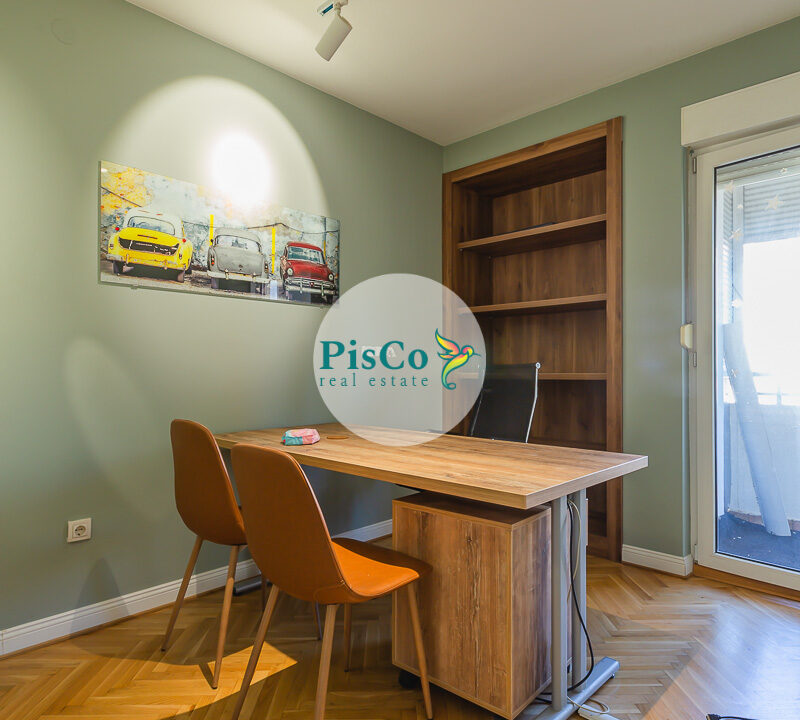 Poslovni prostor, kancelarija za izdavanje (11 of 14)