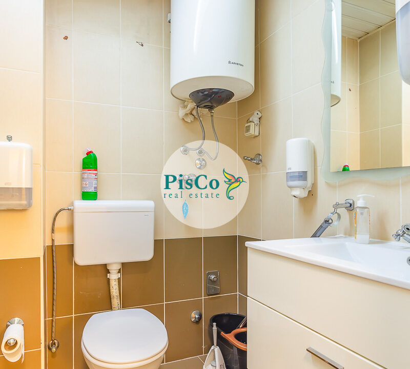 Poslovni prostor, kancelarija za izdavanje (12 of 14)