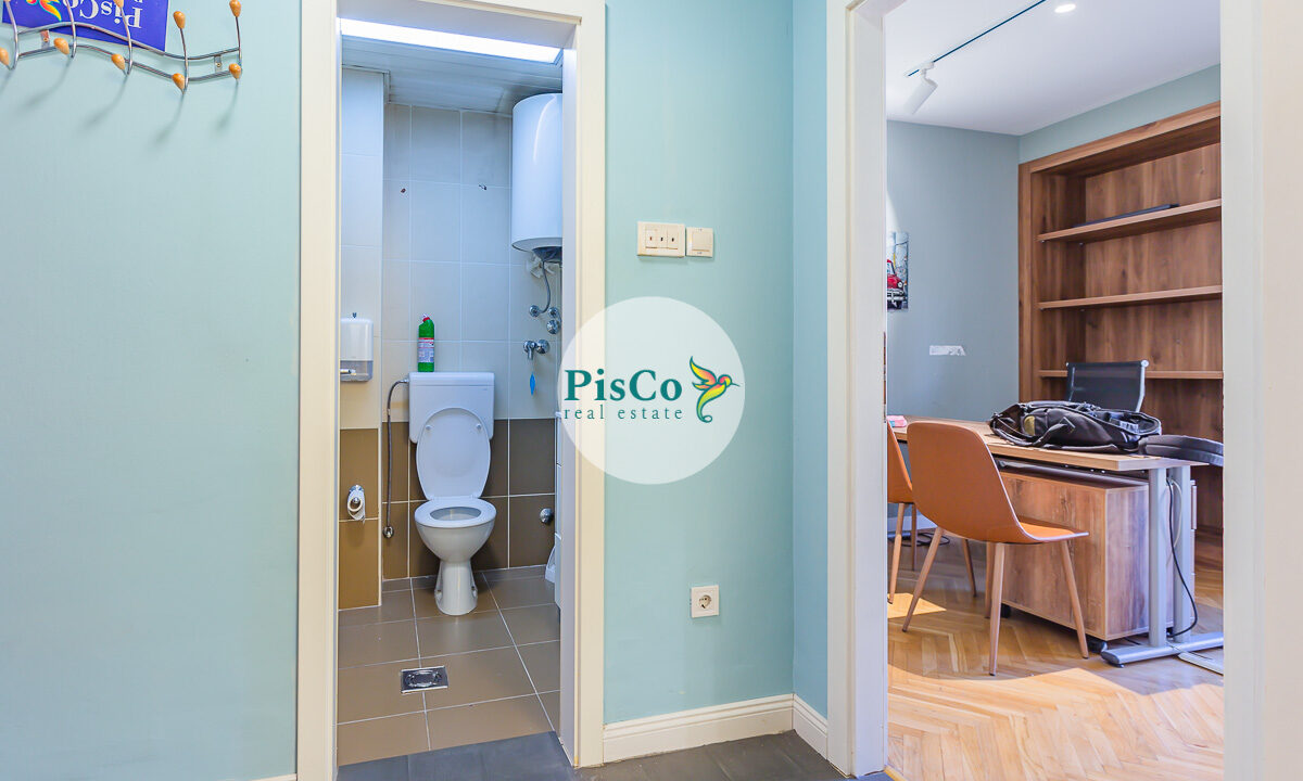 Poslovni prostor, kancelarija za izdavanje (8 of 14)