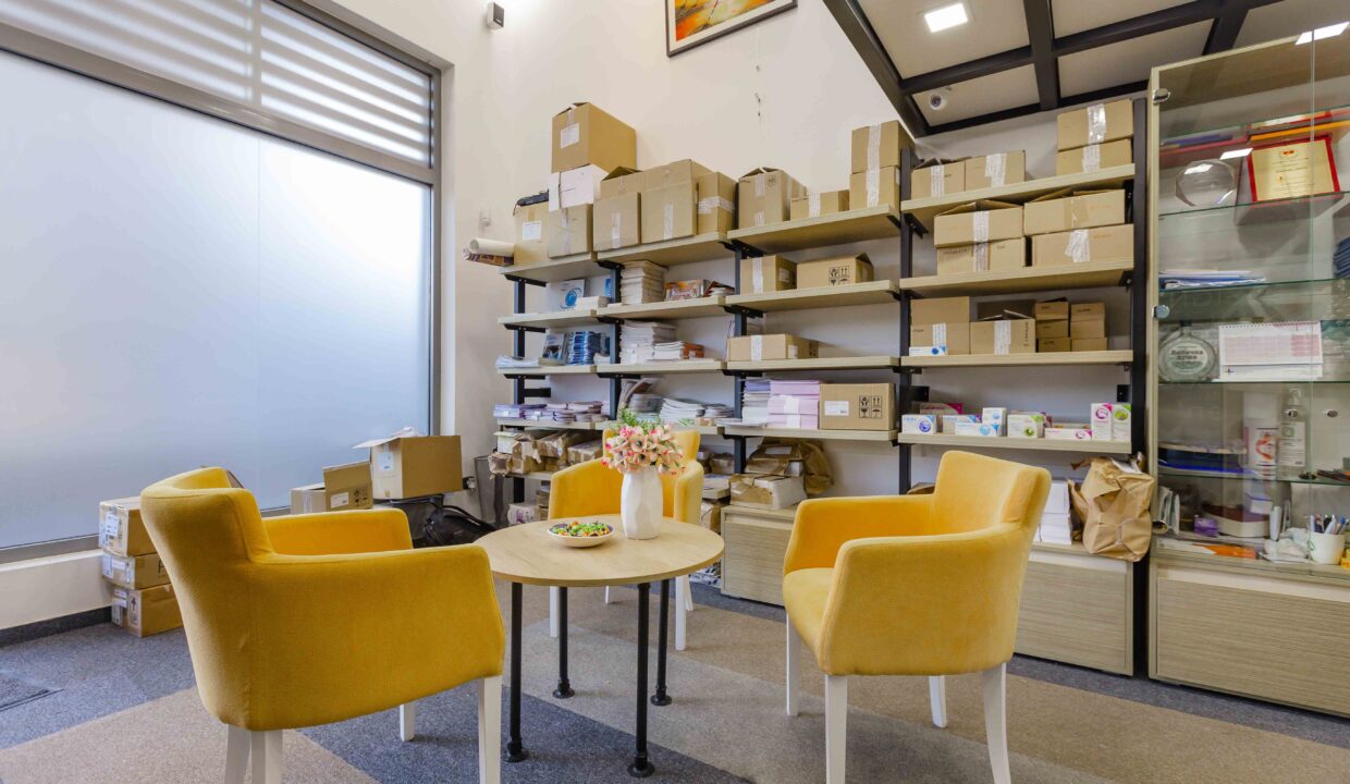 Izdavnje poslovni prostor City key (11)