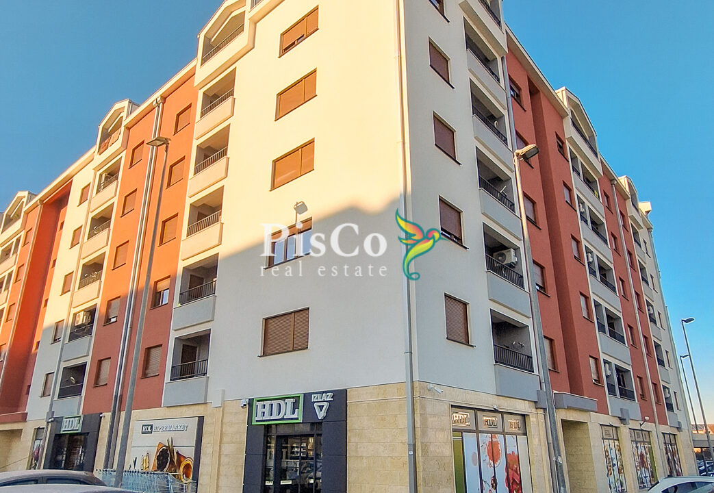 Prodaja jednosoban stan 52m2,Stari Aerodrom, Podgorica-083825