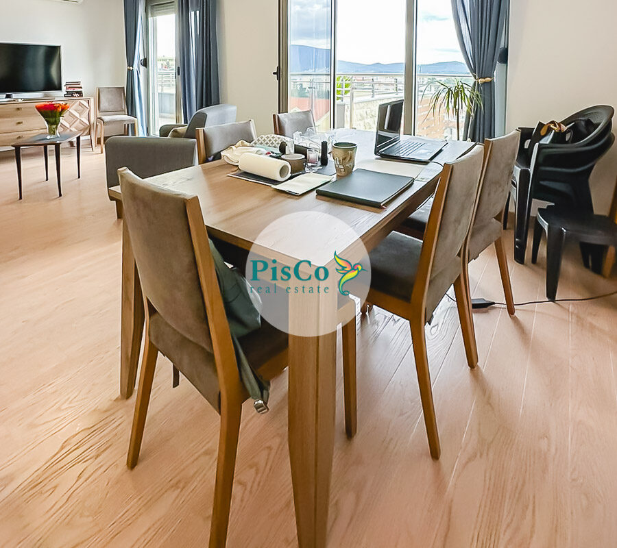 Dvosoban stan, prodaja Tivat 5 Dvosoban stan prodaja Tivat 2 of 8