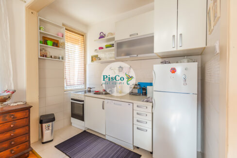 Izdavanje stanova Podgorica, prostran jednosoban stan, centar (14 of 16)