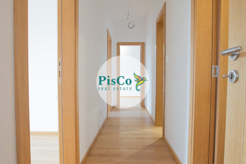 Prodaja stanova, Podgorica, Cortex selo, Zabjelo, moderan četvorosoban duplex180m2 (13 of 14)