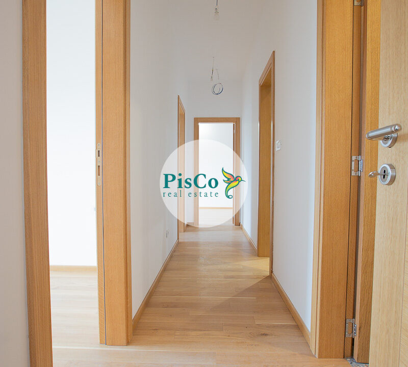 Prodaja stanova, Podgorica, Cortex selo, Zabjelo, moderan četvorosoban duplex180m2 (13 of 14)