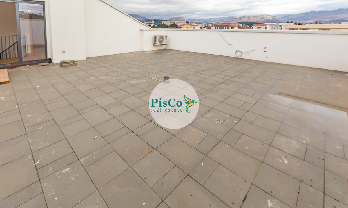 Prodaja stanova, Podgorica, Cortex selo, Zabjelo, moderan četvorosoban duplex180m2 (2 of 14)