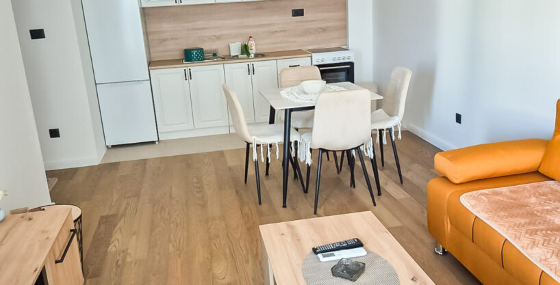 IMG f23ff09e16aac4f509d80e40609190f3 V