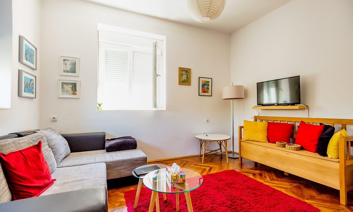 Čarobna kuća u Staroj varoši, Podgorica (11 of 34)