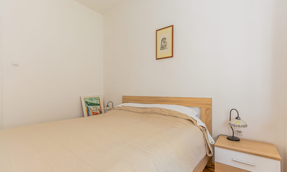 Čarobna kuća u Staroj varoši, Podgorica (3 of 34)